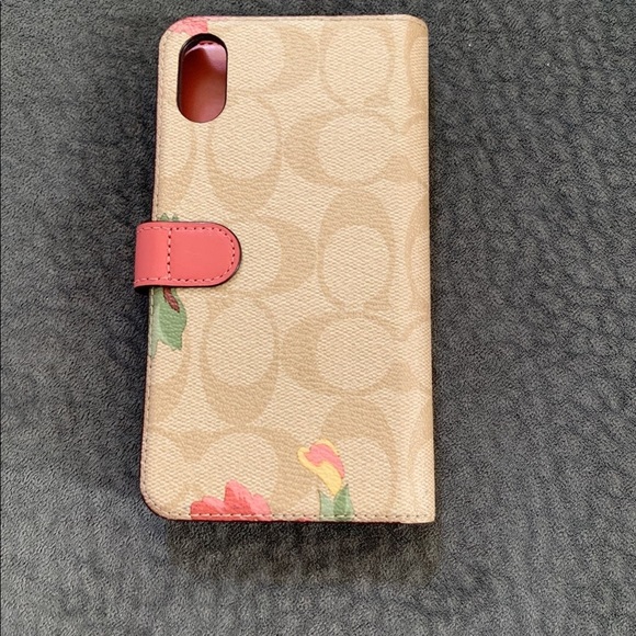 iPhone X/Xs Folio Signature Canvas Lily Bouquet - Picture 2 of 3